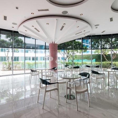 Azure Urban Resort Staycation 马尼拉 外观 照片